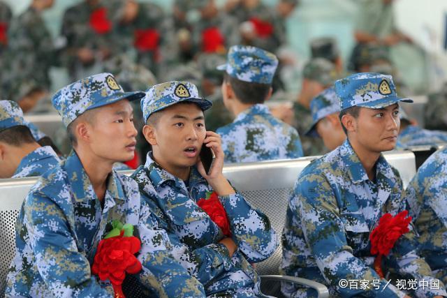 《大學生士兵》：CCTV-2熒屏上的青春軍旅史詩深度解析與價值探討