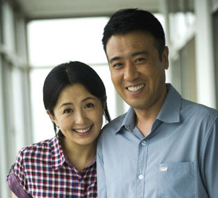 于和偉老婆年齡揭秘:知性女演員的真實(shí)年齡與低調(diào)生活