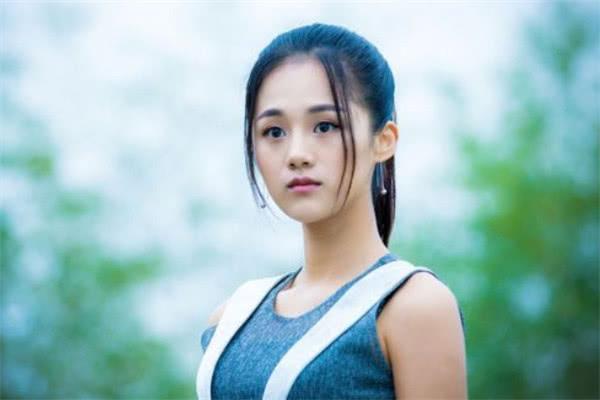 咖啡館里的熒幕人生:細(xì)品王子文簡歷個人簡介的獨特魅力