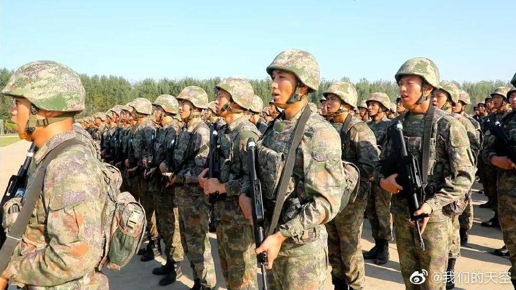 深度解析中國空軍第15軍編制:戰(zhàn)略要沖與空降兵精銳力量揭秘