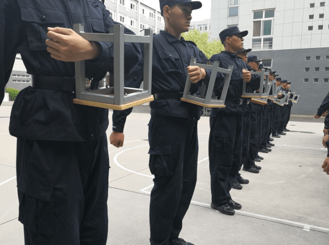夏夜迷霧中的警校抉擇：一窺2022警校錄取分?jǐn)?shù)線的軌跡