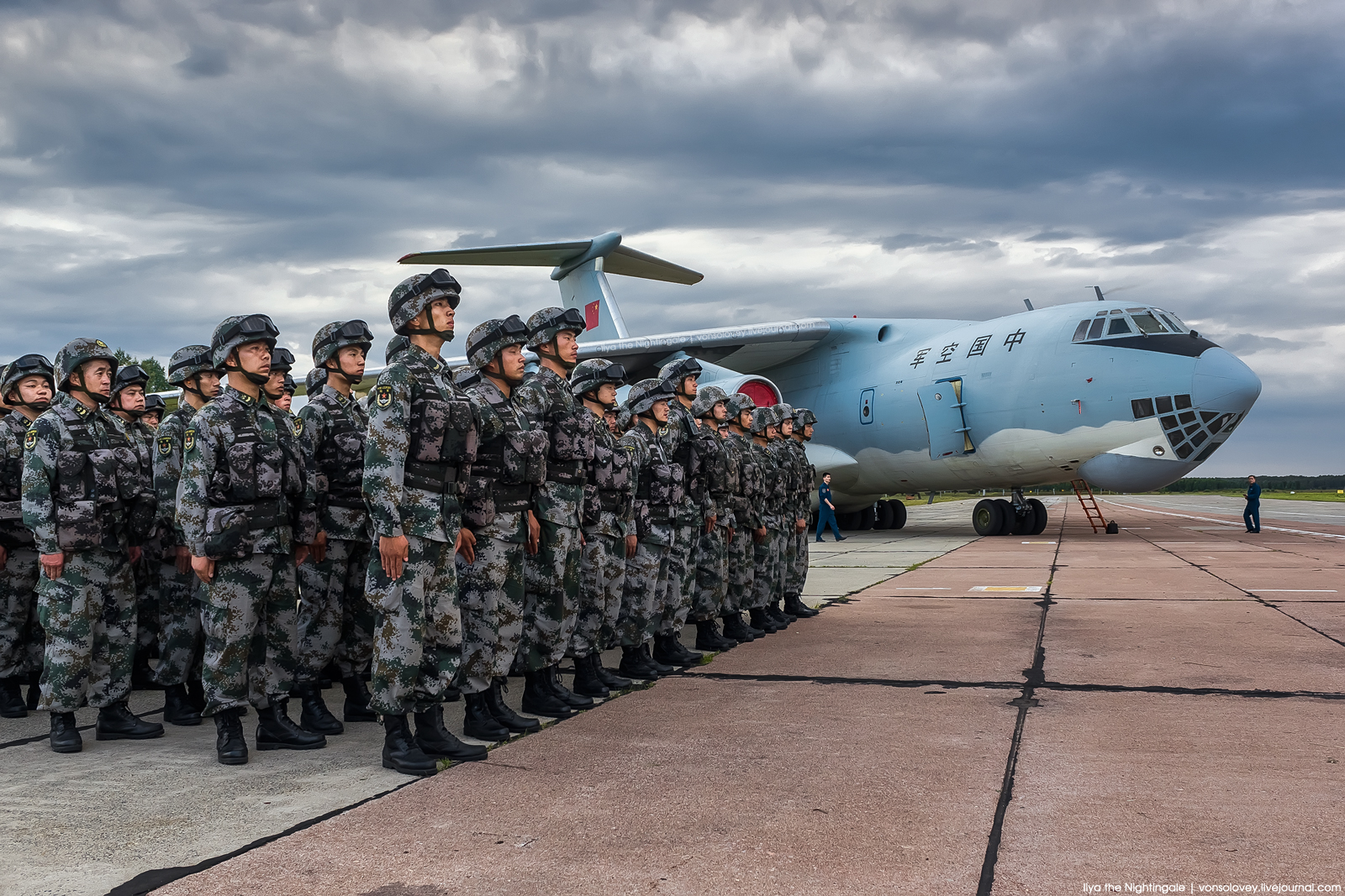 邊境迷霧中，中國人民解放軍61398部隊(duì)可以用微信嗎？一場關(guān)于通信安全的對(duì)話