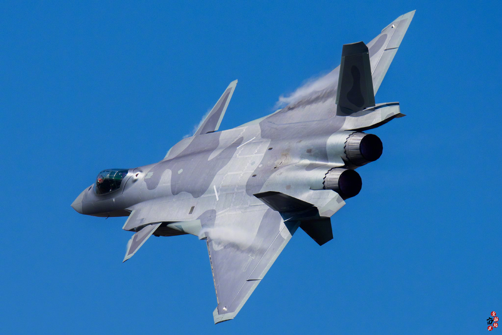 邊境迷霧中的回響：f16戰(zhàn)機宣傳片的情境化解析與多元對話