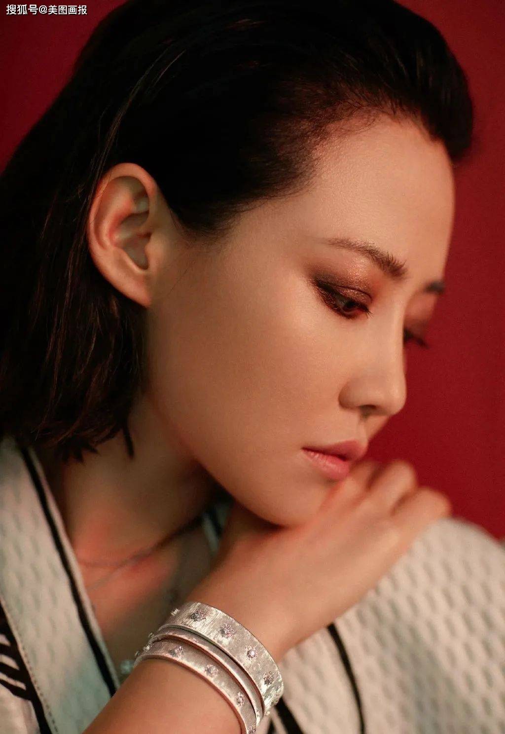 光影奇遇：解碼演員譚卓個(gè)人簡(jiǎn)介的深度與廣度