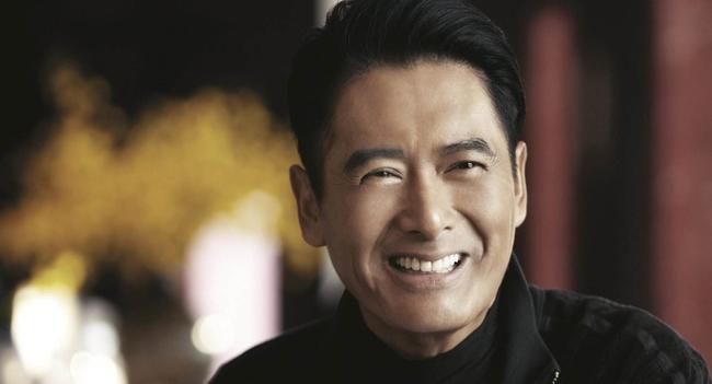 深度解析鄭伊健個(gè)人資料簡(jiǎn)介及家世：傳奇影星的成長(zhǎng)印記與家族傳承