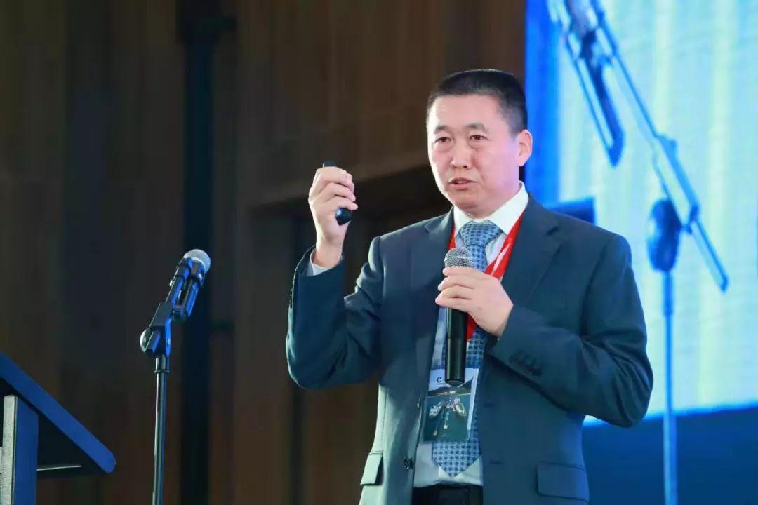 數(shù)字奇遇:探尋2025新奧正版資料免費(fèi)的真實(shí)價(jià)值